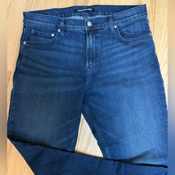 Men’s Calvin Klein Jeans in Deep Blue - NWT size 34x32 - Picture 5 of 6